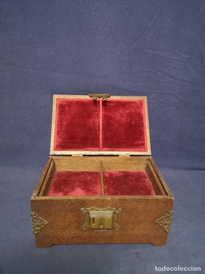 Antig&uuml;edades: CAJA NEOCLASICAS. XIX - Foto 9