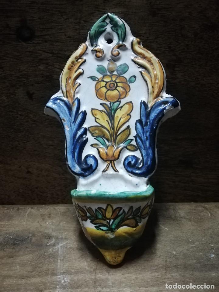 Antig&uuml;edades: BENDITERA DE CER&Aacute;MICA DE TALAVERA S. XIX - Foto 5