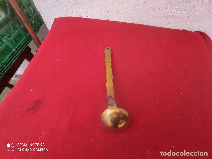Antig&uuml;edades: cazo de metal - Foto 2