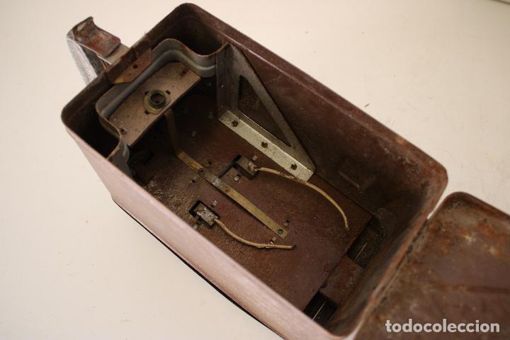 Antig&uuml;edades: Linterna o farol minero Madec - Foto 6