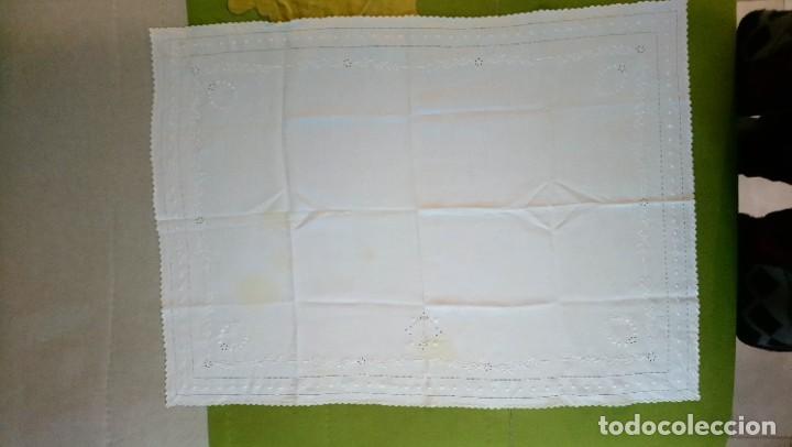 Antig&uuml;edades: Mantel y servilletas - Foto 3