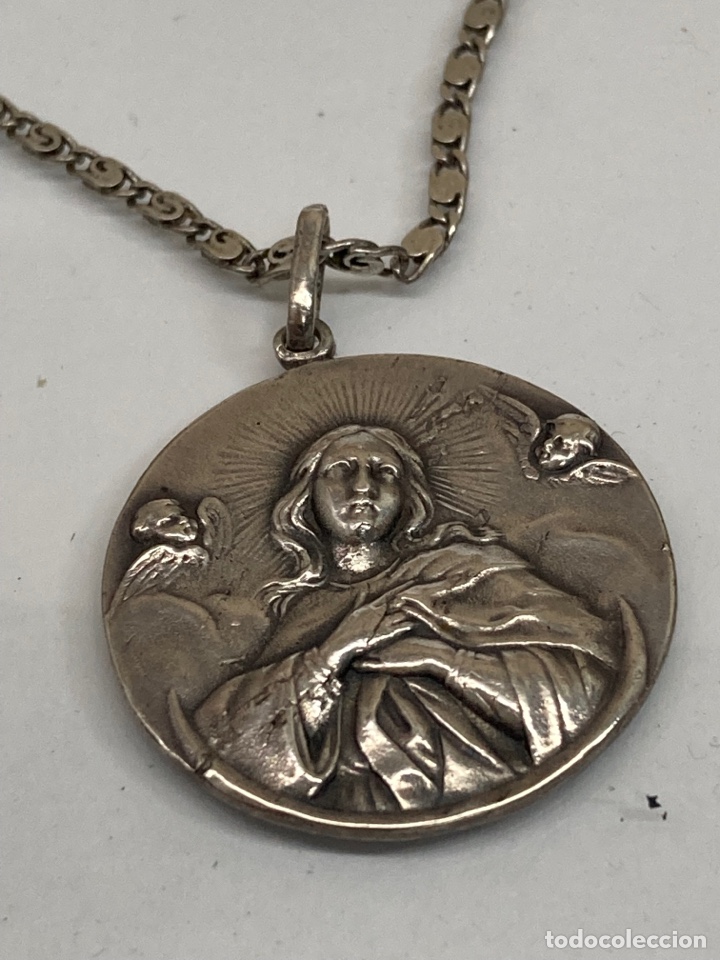 Antig&uuml;edades: Cadena con Medalla Religiosa - Foto 2