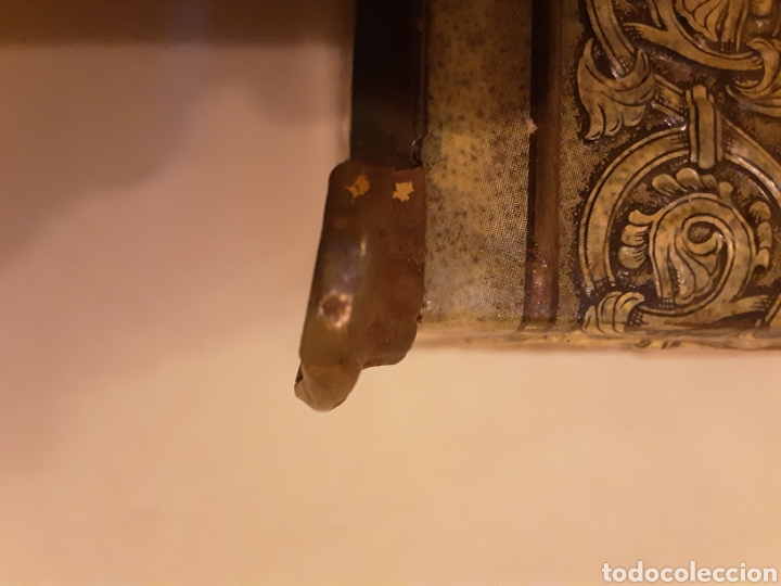 Antig&uuml;edades: Hucha hojalata en forma de arcon - Foto 5
