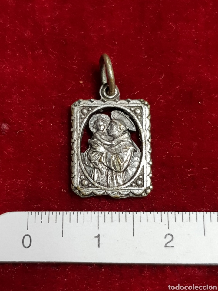 Antig&uuml;edades: Peque&ntilde;a medalla de San Antonio - Foto 1