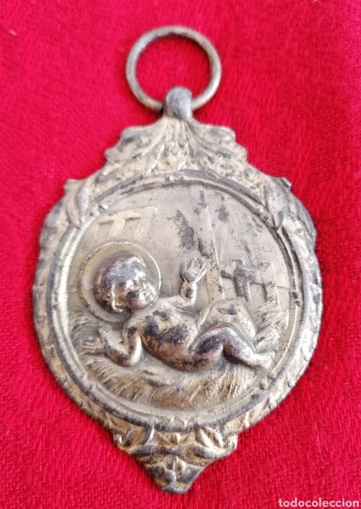 Antig&uuml;edades: Antigua Medalla De Cuna. - Foto 4