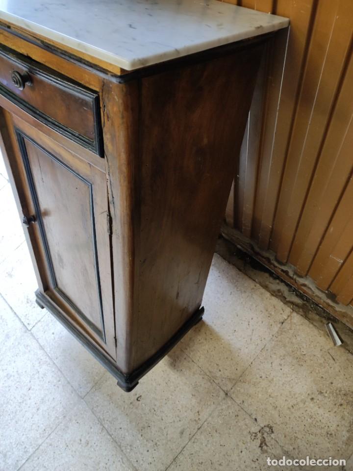 Antig&uuml;edades: Mesilla siglo XIX - Foto 3