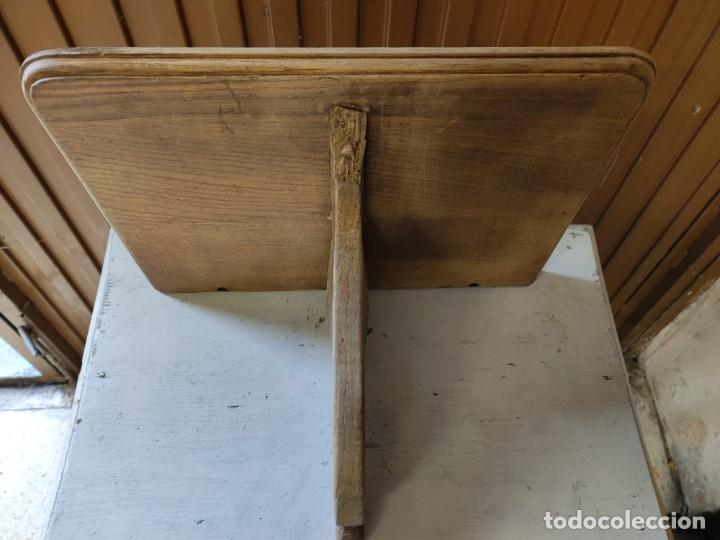 Antig&uuml;edades: Repisa madera casta&ntilde;o - Foto 1