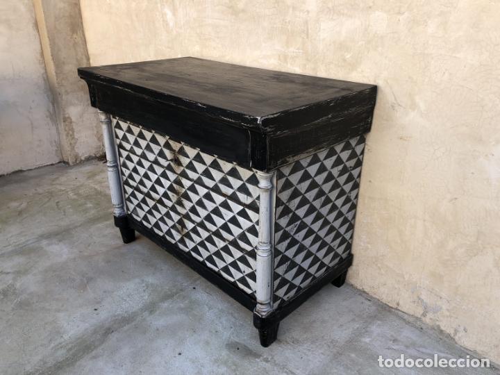 Antig&uuml;edades: Antigua Cajonera Imperio - Foto 3
