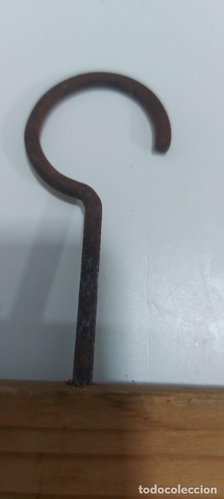 Antig&uuml;edades: MUY ANTIGUA PERCHA DE MADERA - EN BUEN ESTADO - - Foto 3