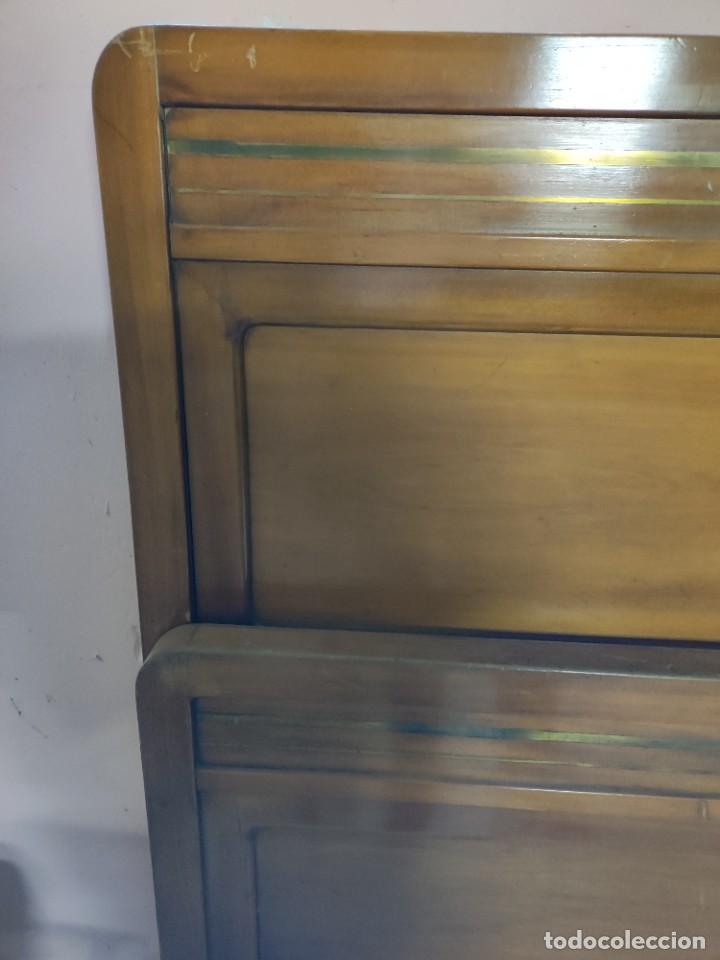 Antig&uuml;edades: Cama completa con sus largueros - Foto 3
