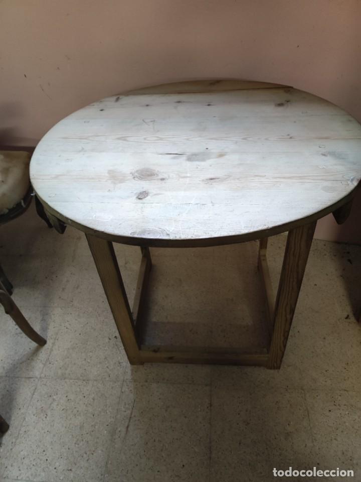 Antig&uuml;edades: Mesa rustica redonda pino - Foto 1