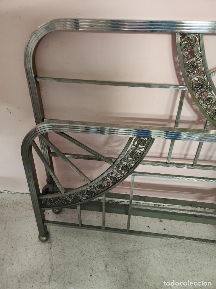 Antig&uuml;edades: Cama niquelado - Foto 3