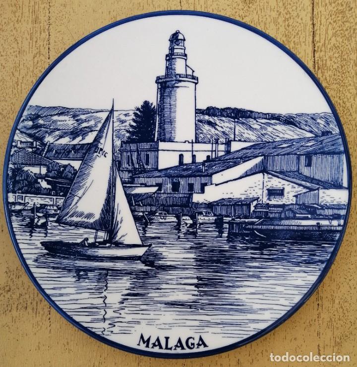 Antig&uuml;edades: Plato De Manises Recuerdo de M&aacute;laga - Foto 1