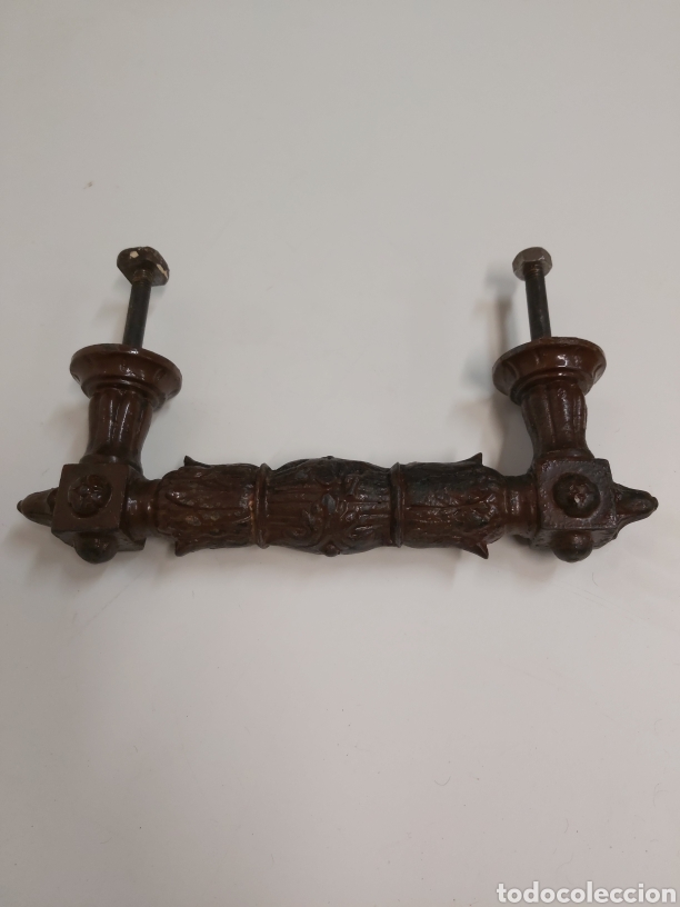 Antig&uuml;edades: Gran tirador puerta 27cm - Foto 1