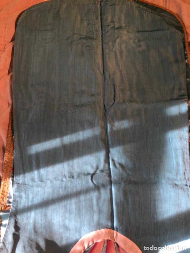Antig&uuml;edades: Antigua casulla eclesi&aacute;stica - Foto 9