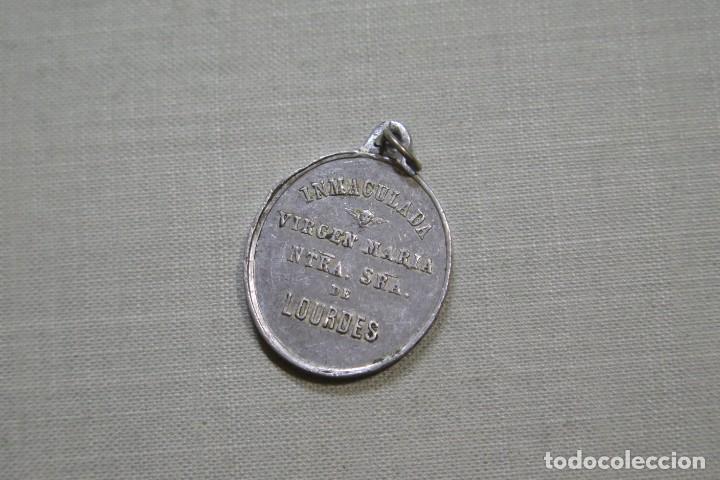 Antig&uuml;edades: MEDALLA. NTRA SRA DE LOURDES - Foto 2