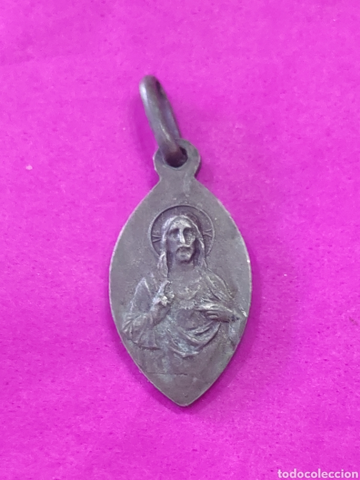 Antig&uuml;edades: Medalla de la N.S Montserrat - Foto 2