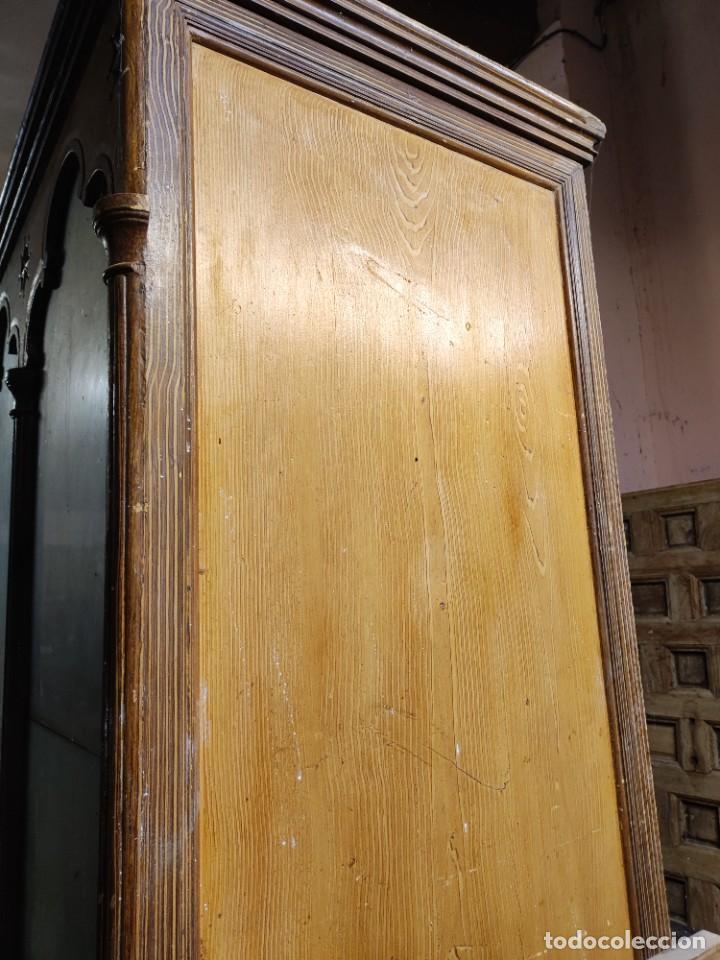 Antig&uuml;edades: Mueble hornacina neo gotico. - Foto 4
