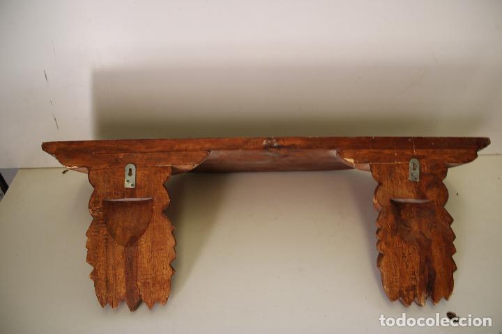 Antig&uuml;edades: repisa madera tallada - Foto 5