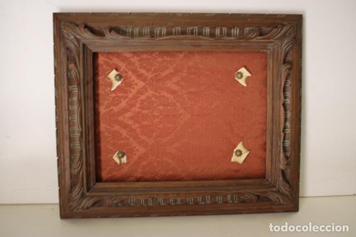 Antig&uuml;edades: antiguo marco de madera tallada - Foto 3