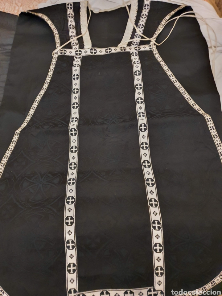 Antig&uuml;edades: casulla seda natural negra. complementos nueva - Foto 2