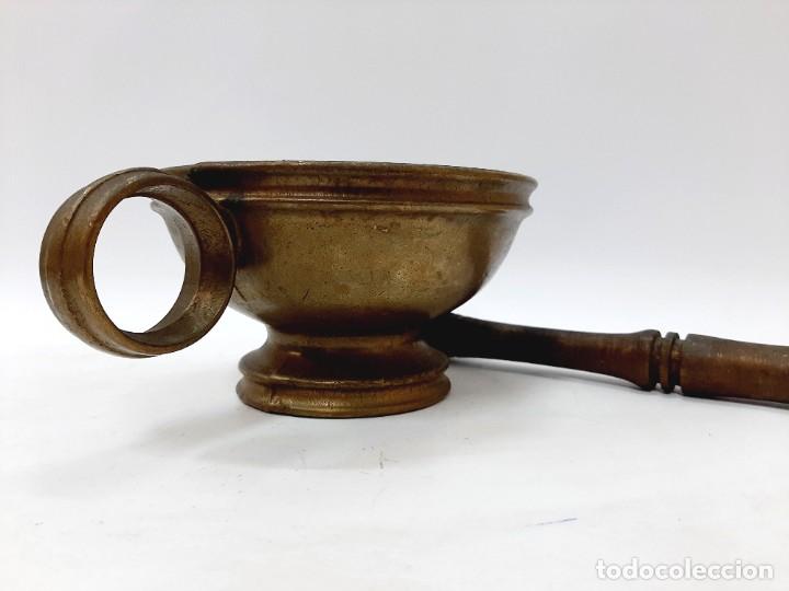 Antig&uuml;edades: Mortero y maja de bronce antiguo - Foto 8
