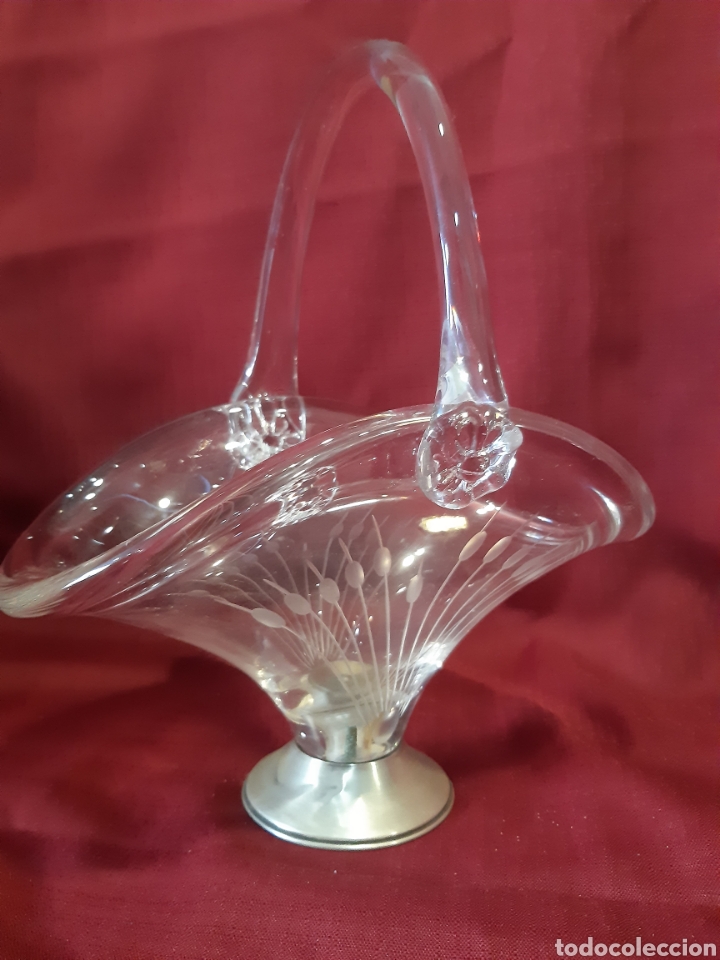 Antig&uuml;edades: Cesto, cesta, de cristal grueso tallado con pi&eacute; de plata de ley