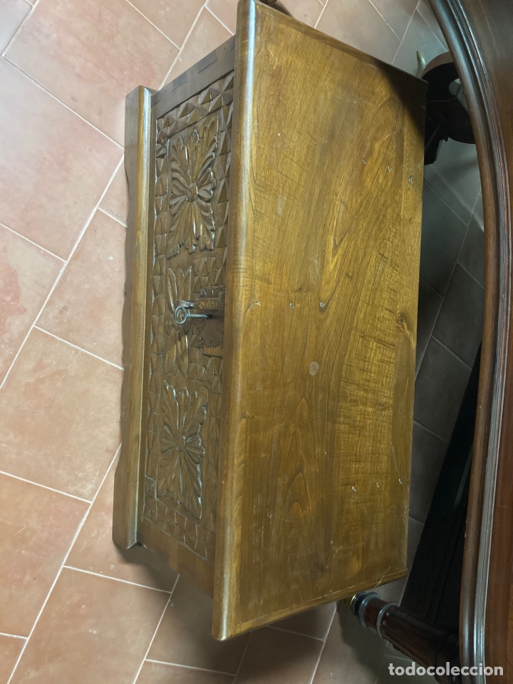 Antig&uuml;edades: Arca peque&ntilde;a tallada - Foto 3