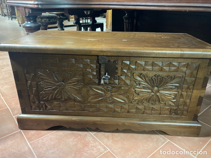 Antig&uuml;edades: Arca peque&ntilde;a tallada - Foto 1