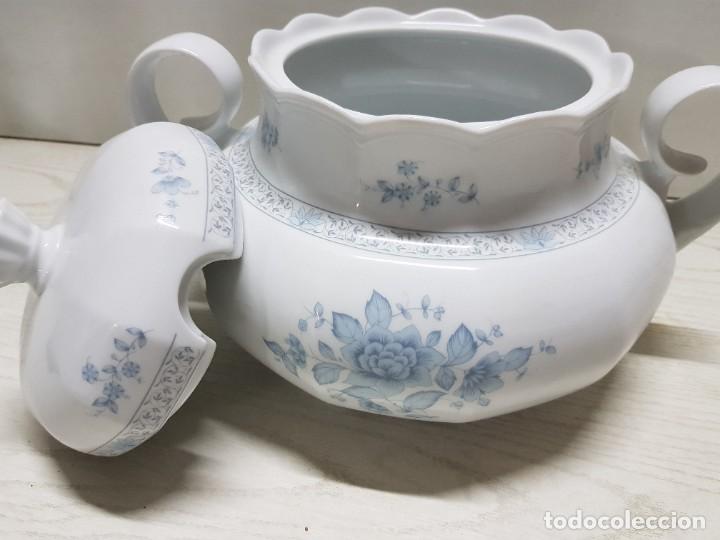 Antig&uuml;edades: Sopera de porcelana SANTA CLARA. - Foto 1