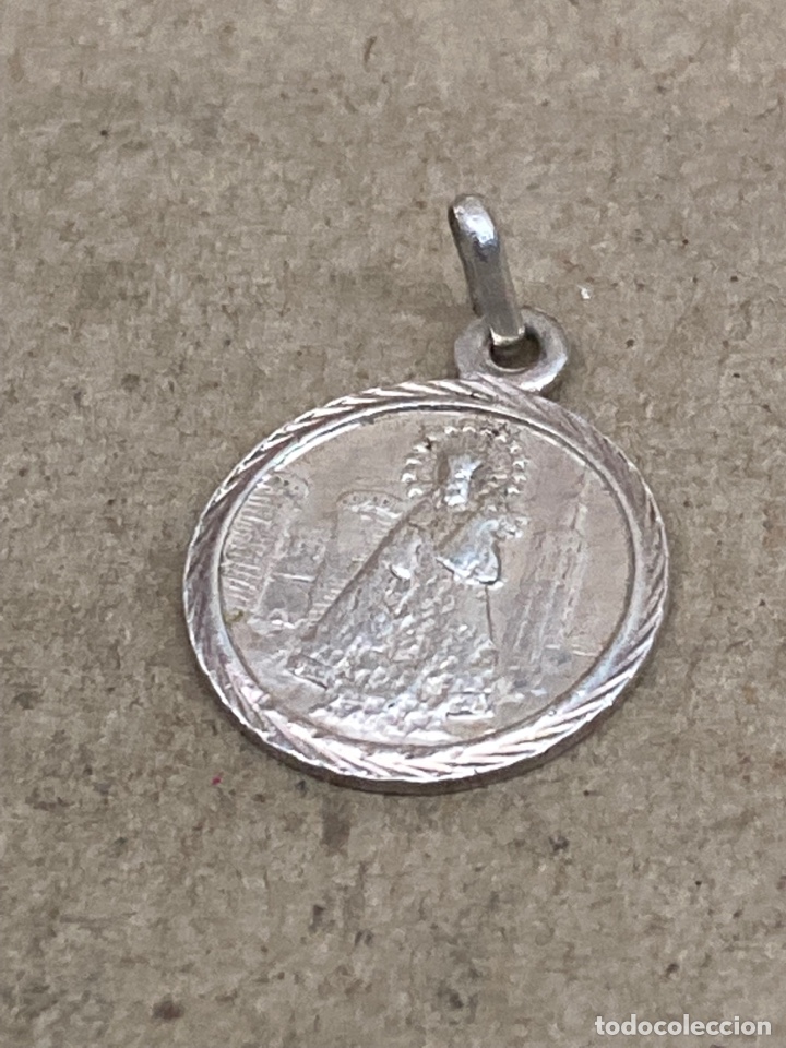 Antig&uuml;edades: Medalla de plata religiosa - Foto 1