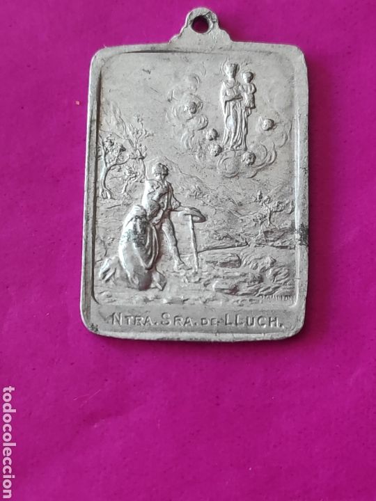 Antig&uuml;edades: Medalla de N.S de Lluch - Foto 1