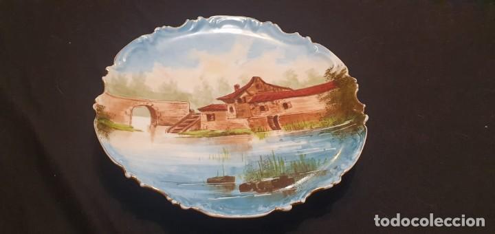 Antig&uuml;edades: Antiguo plato pintado a mano - Foto 1