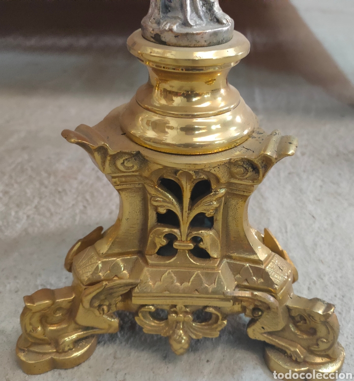 Antig&uuml;edades: 2 Candelabros de bronce - Foto 4