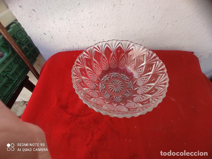 Antig&uuml;edades: cuenco de cristal tallado - Foto 2