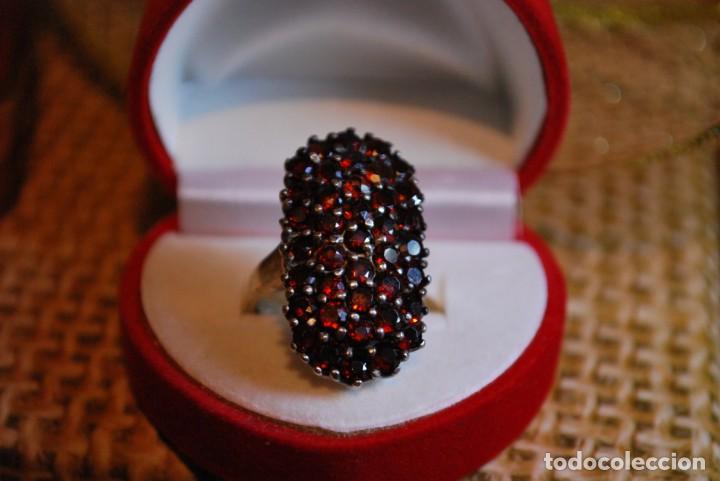 Antig&uuml;edades: Anillo de plata con PIEDRAS . - Foto 1