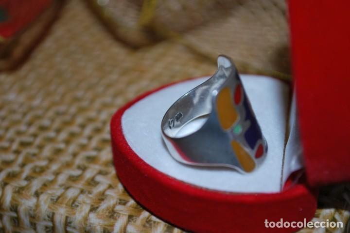 Antig&uuml;edades: Anillo de plata con esmalte. - Foto 5