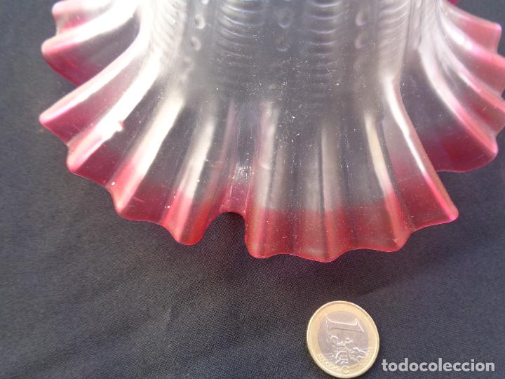 Antig&uuml;edades: L&Aacute;MPARA. ANTGUA TULIPA RIZADA BICOLOR. - Foto 3