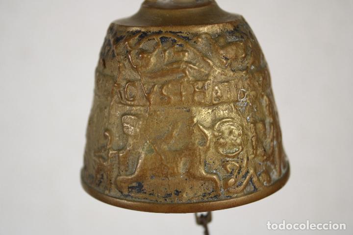 Antig&uuml;edades: campana de bronce - Foto 4