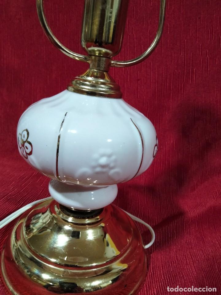 Antig&uuml;edades: LAMPARA DE LATON Y PORCELANA - Foto 3
