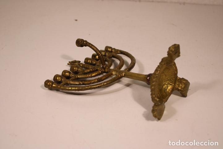 Antig&uuml;edades: candelabro Chanukkah 9 brazos bronce - Foto 4
