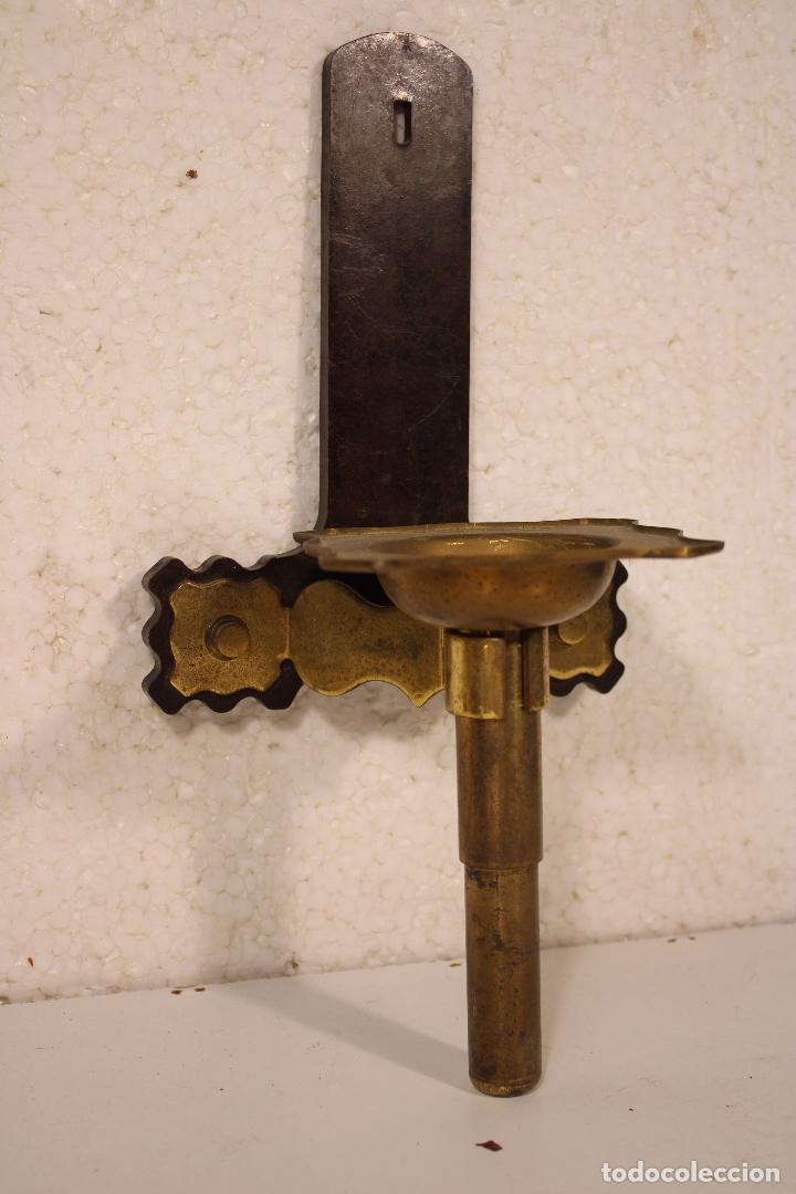 Antig&uuml;edades: antiguo candelabro aplique - Foto 4