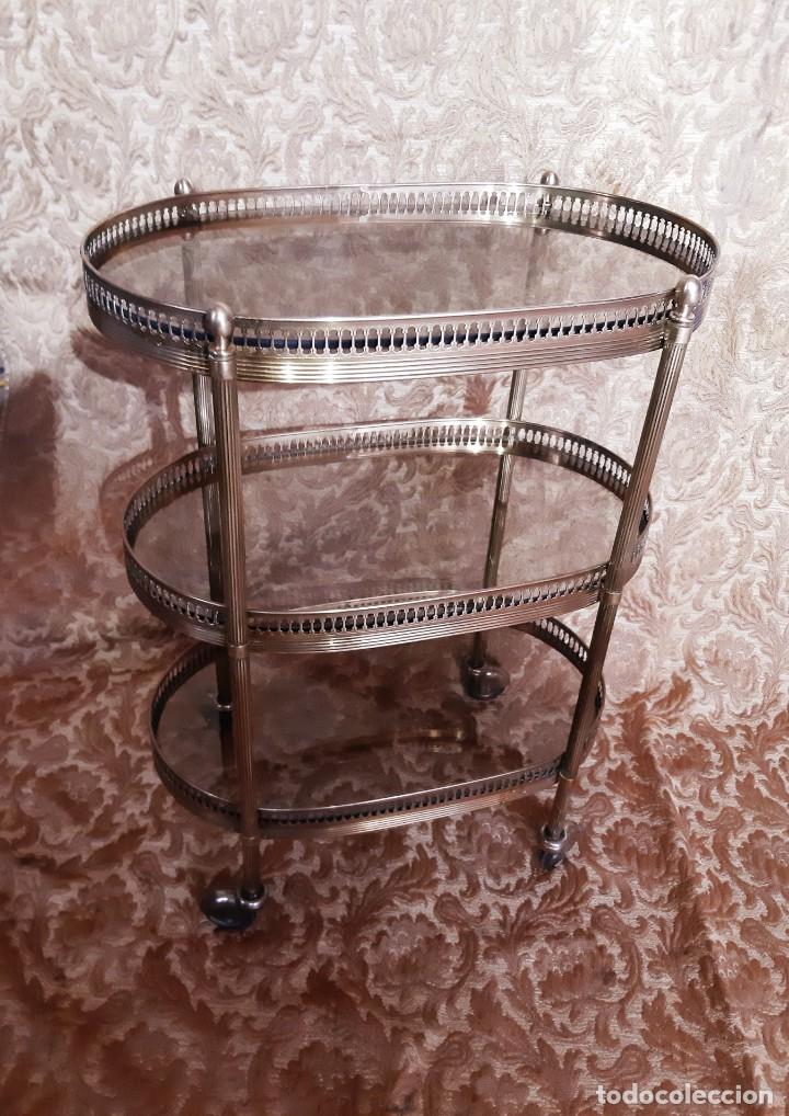 Antig&uuml;edades: Mesa auxiliar - Foto 1