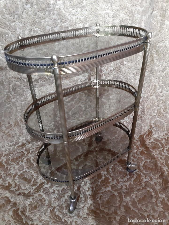 Antig&uuml;edades: Mesa auxiliar - Foto 4