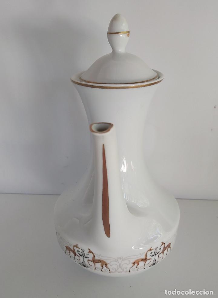 Antig&uuml;edades: CAFETERA PORCELANA - Foto 2