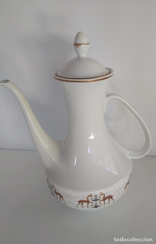 Antig&uuml;edades: CAFETERA PORCELANA - Foto 3