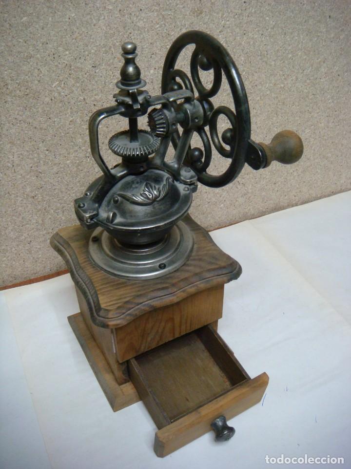 Antig&uuml;edades: MOLINILLO DE CAFE PARA DECORACION-(&) - Foto 2