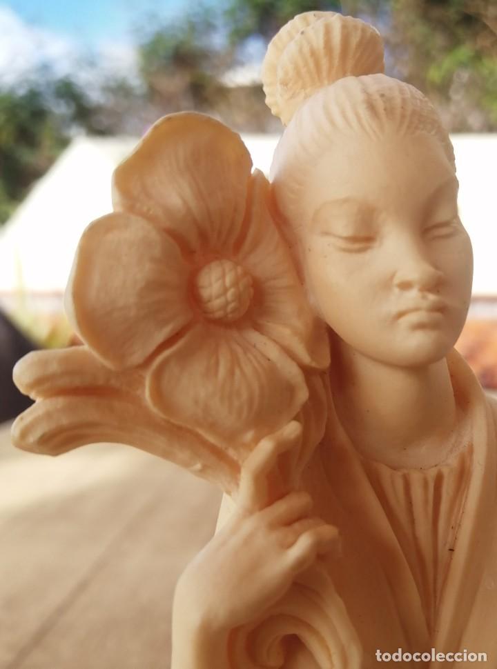 Antig&uuml;edades: Figura oriental A. Giannelli - Foto 1
