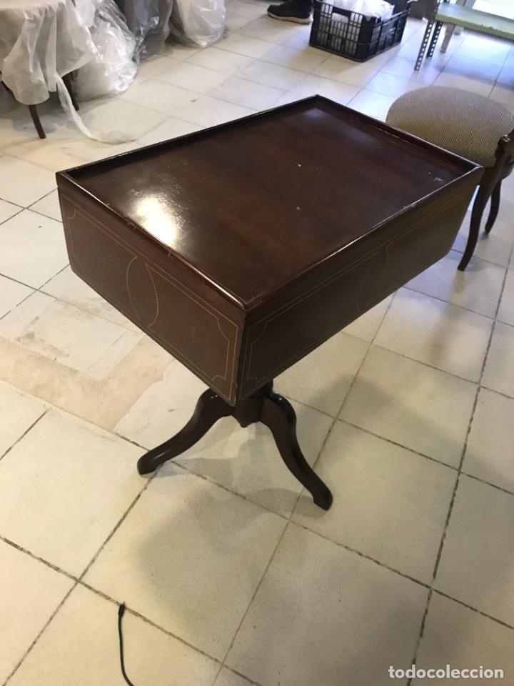 Antig&uuml;edades: COSTURERO DE CAOBA (RESTAURADO) - Foto 2