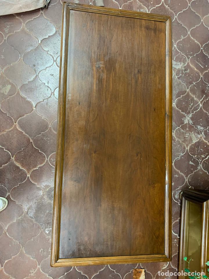 Antig&uuml;edades: Mesa baja de centro - Foto 2